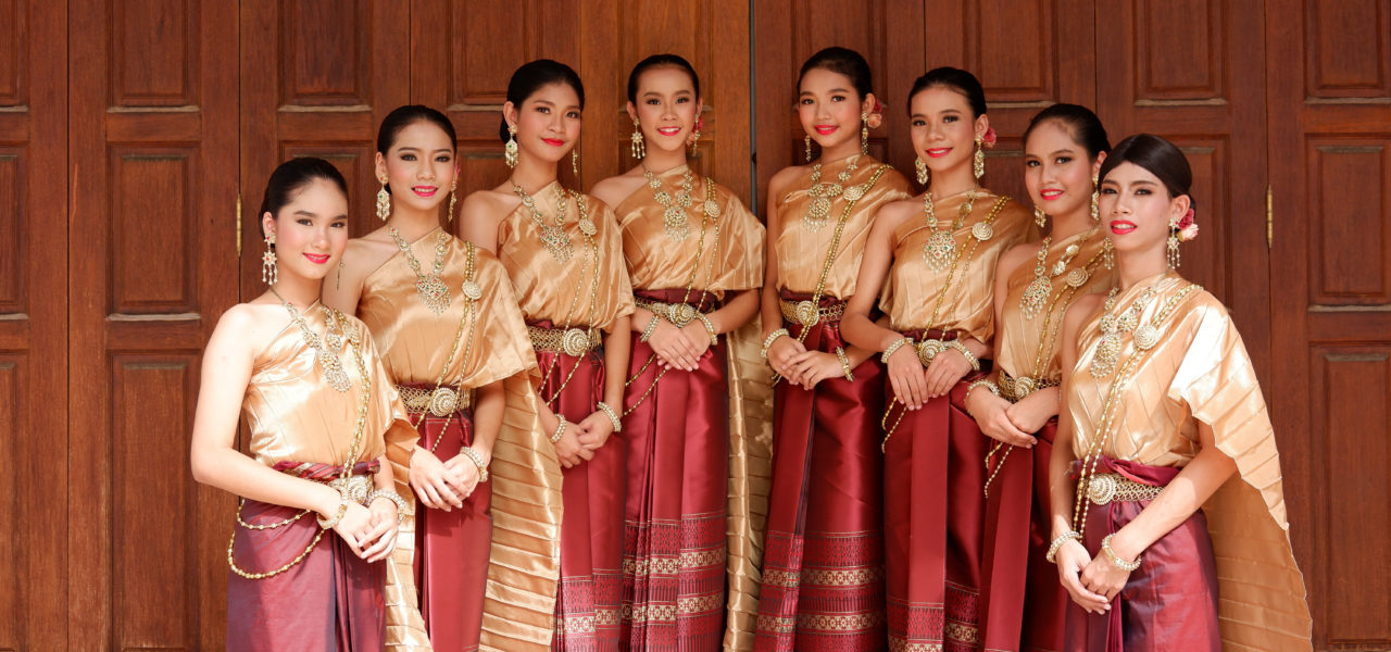 A group of Thai people in traditional clothing